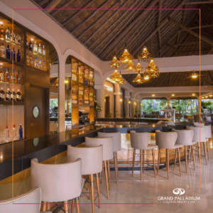 Grand Palladium Colonial